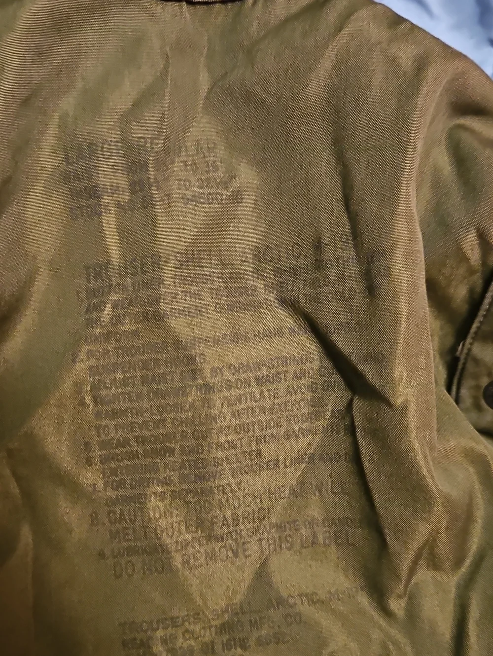 Men's Olive Cargo Snow Pants - Durable Outdoor Utility